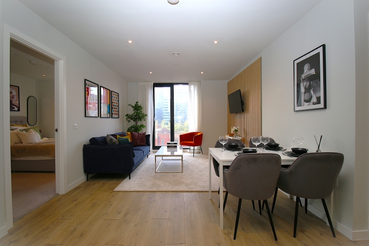 The Gate, Meadowside Aspin Lane M4 Image