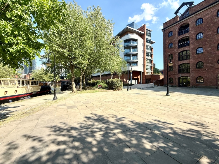 Castlegate, Chester Road Manchester M15