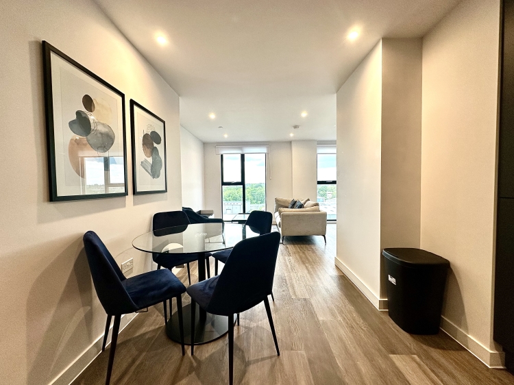 High Definition, 5 Red Mediacityuk M50