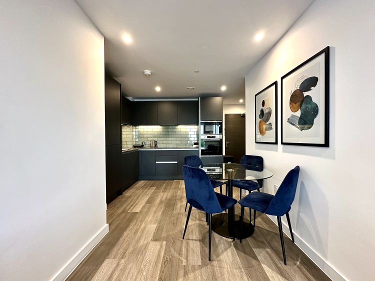 High Definition, 5 Red Mediacityuk M50