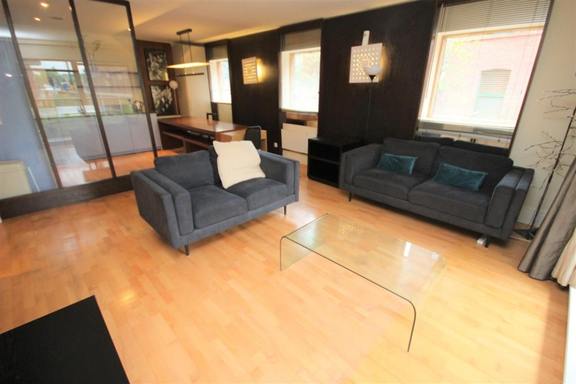 Lockes Yard Great Malborough Street M1 Image